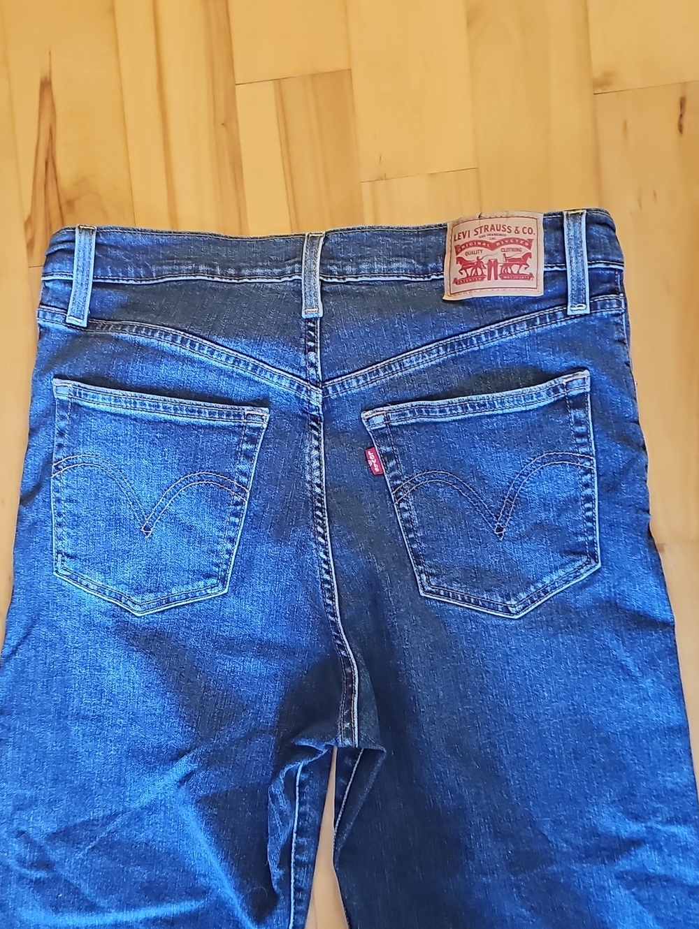 Woman LEVI'S Jeans - Picture 6 of 7